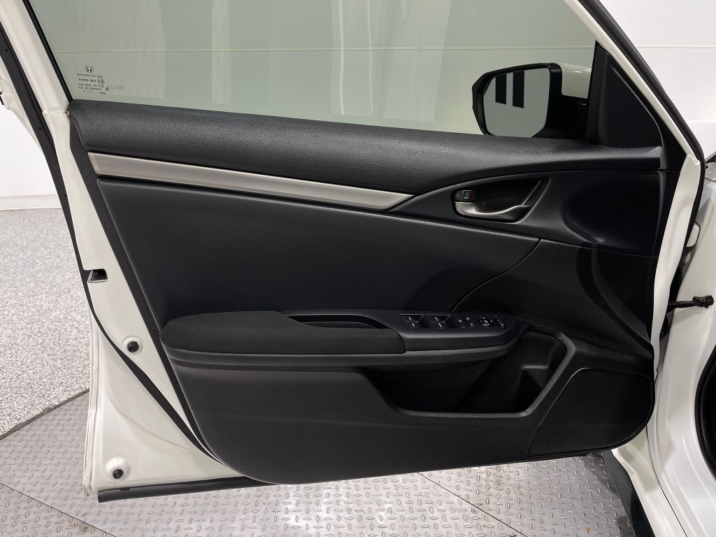 2017 Honda Civic Image 13