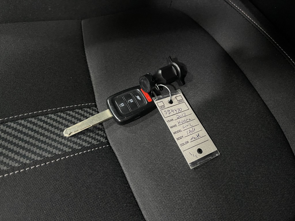 2017 Honda Civic Image 33