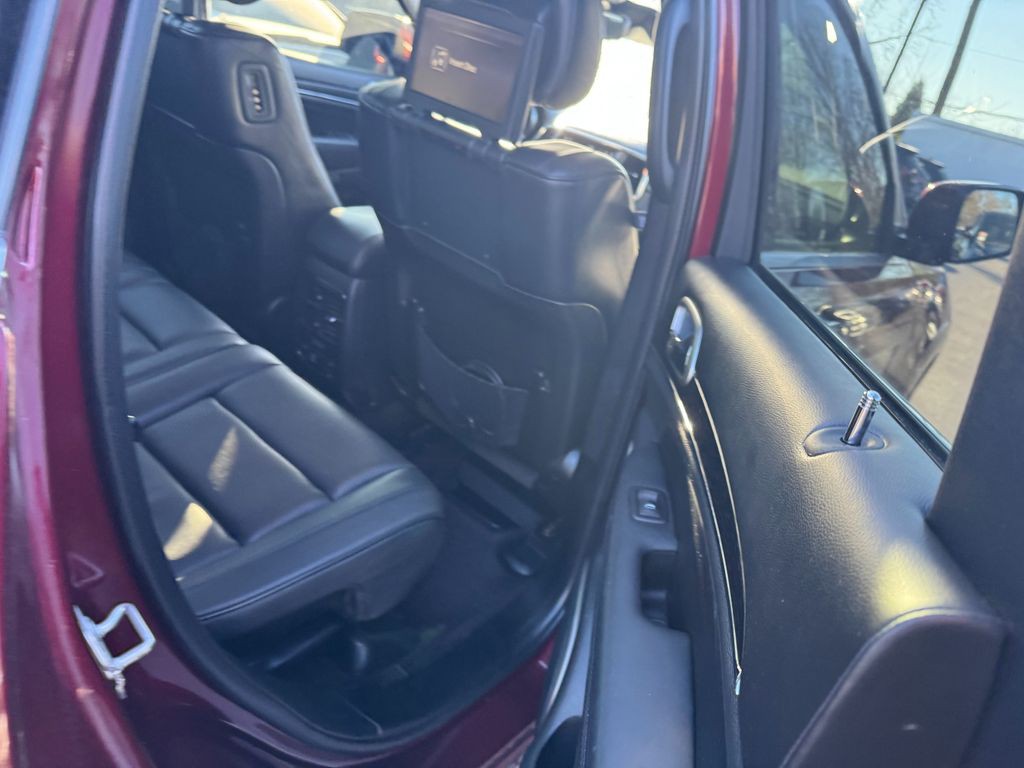 2017 Jeep Grand Cherokee Image 6