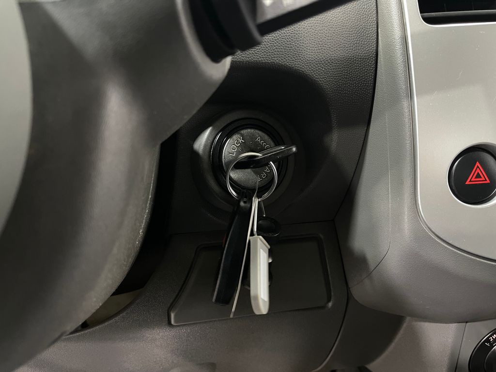 2017 Nissan Frontier Image 16