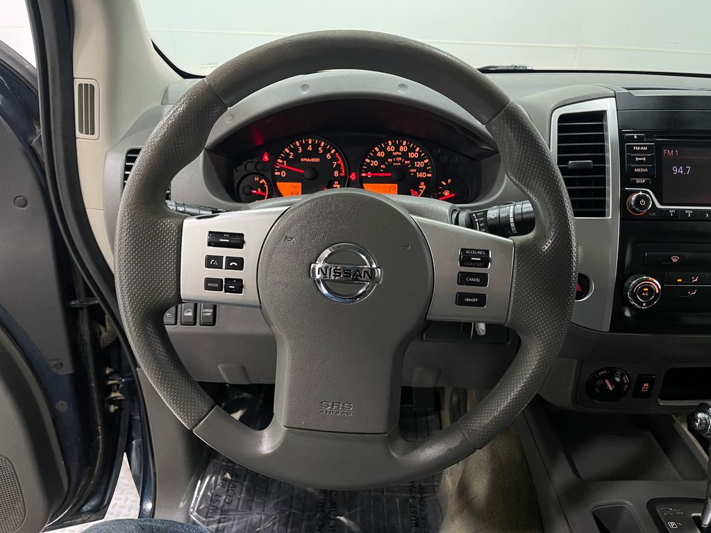 2017 Nissan Frontier Image 17