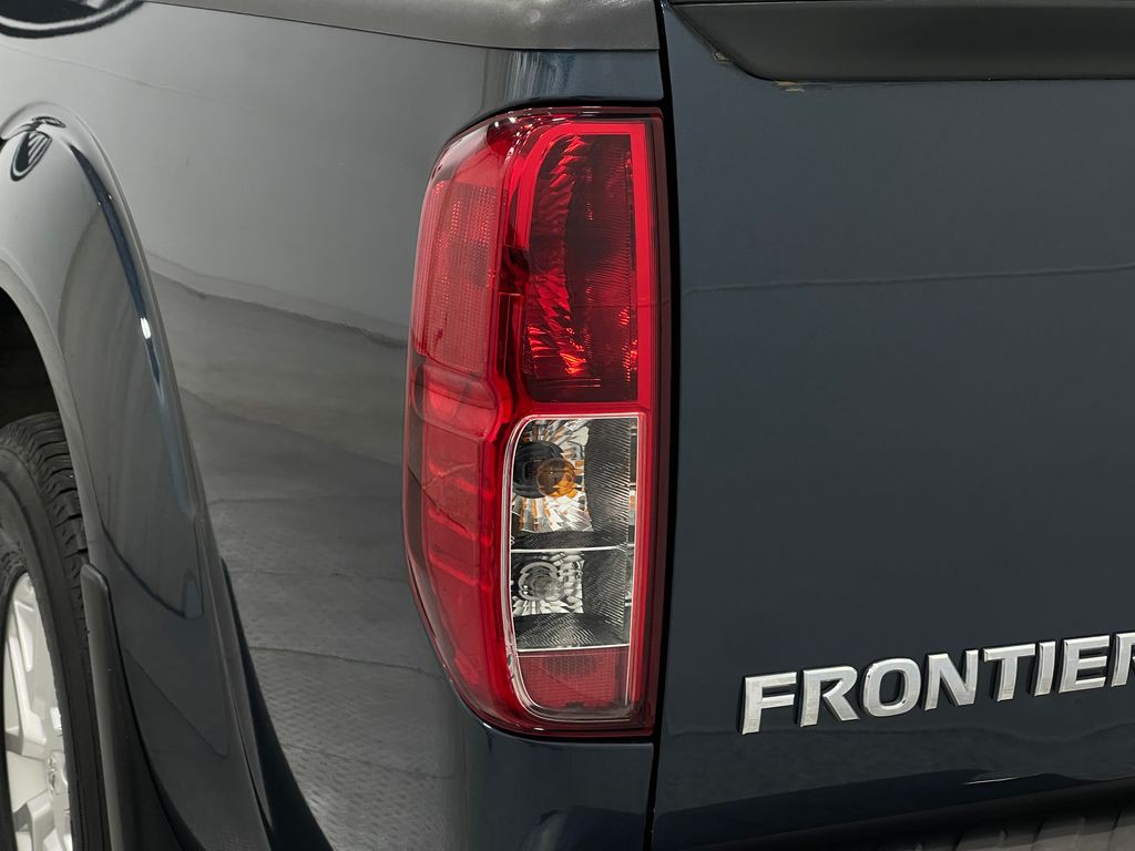 2017 Nissan Frontier Image 29