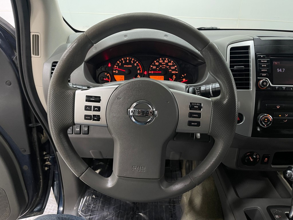2017 Nissan Frontier Image 17