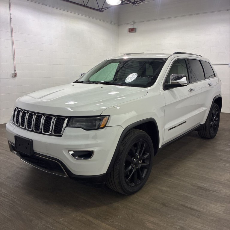 2017 Jeep Grand Cherokee Image 2
