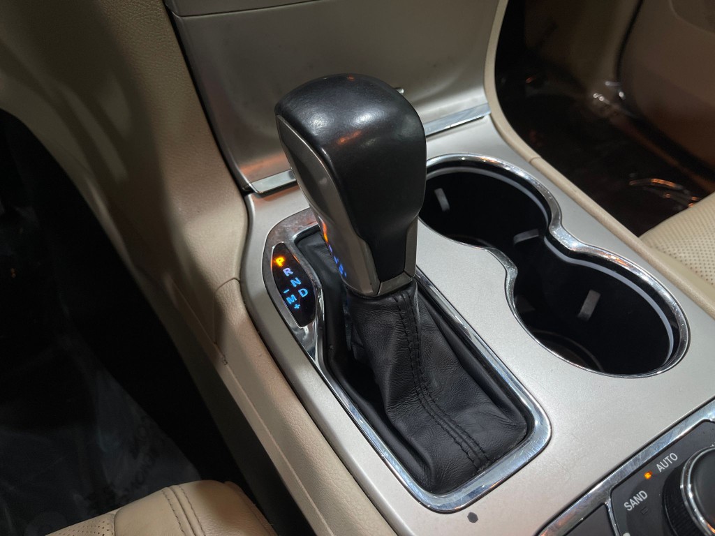 2017 Jeep Grand Cherokee Image 29