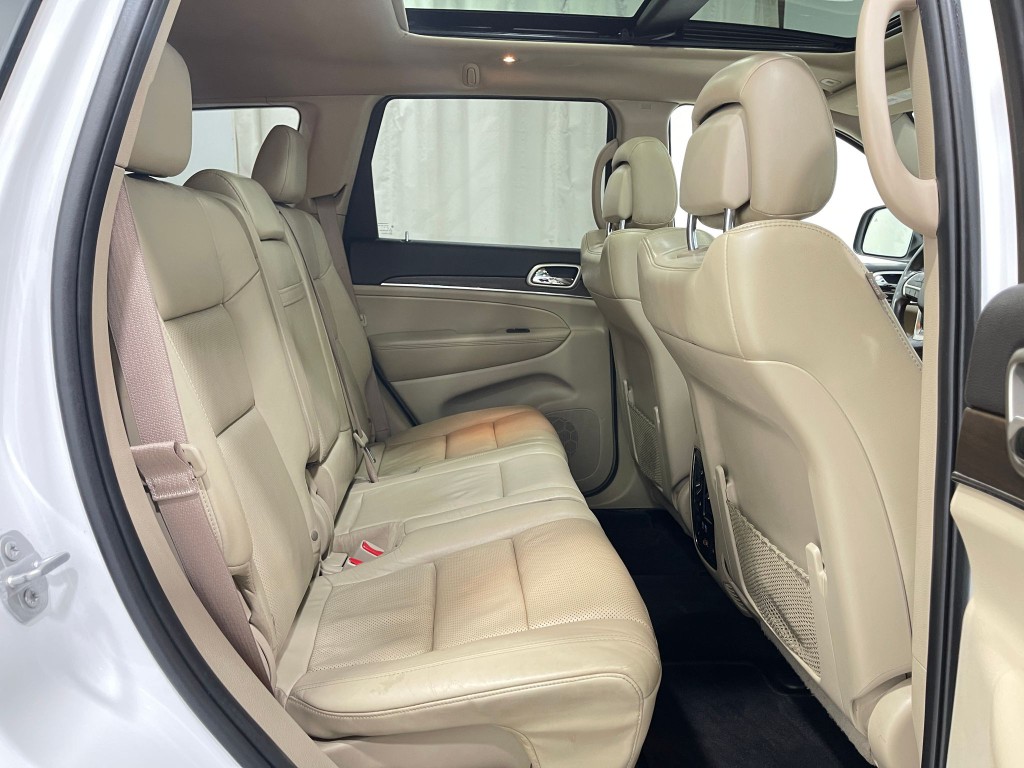 2017 Jeep Grand Cherokee Image 31