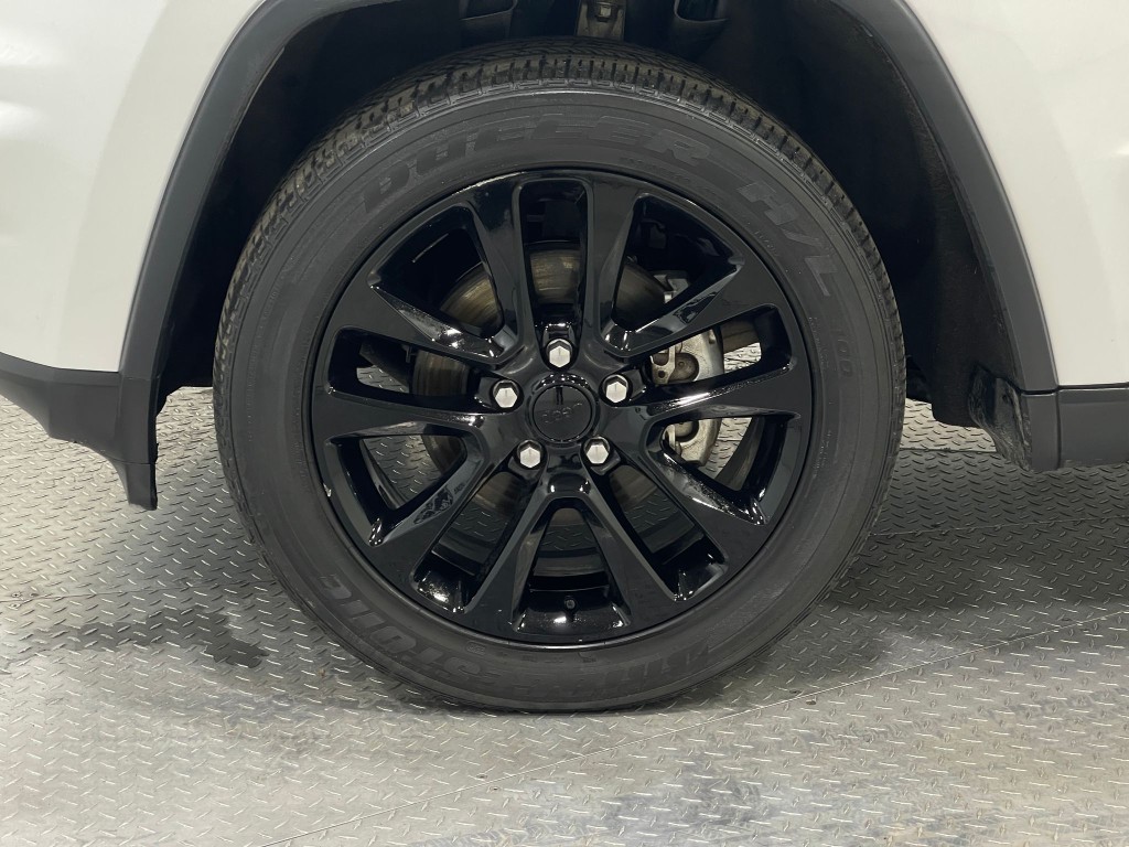 2017 Jeep Grand Cherokee Image 35