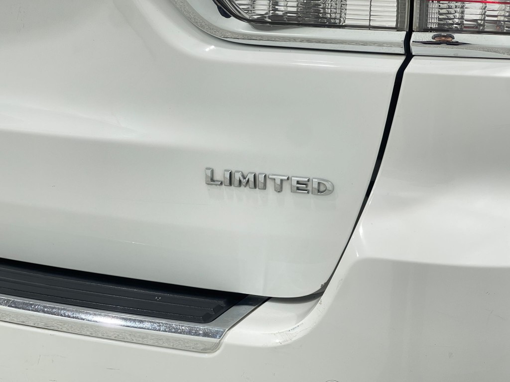 2017 Jeep Grand Cherokee Image 40