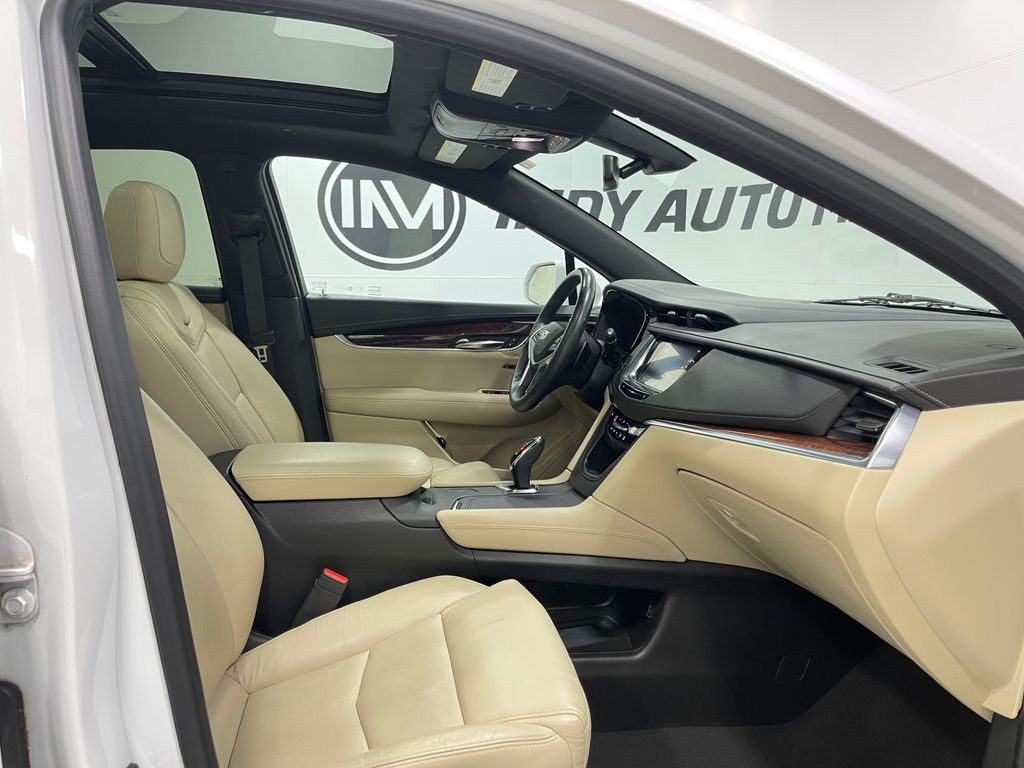 2017 Cadillac XT5 Image 34