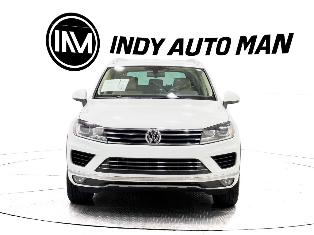 2016 Volkswagen Touareg Image 9