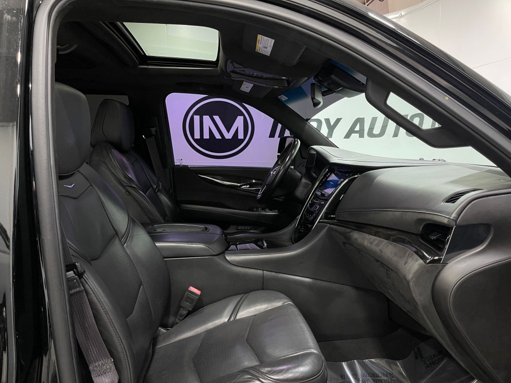 2015 Cadillac Escalade Image 36