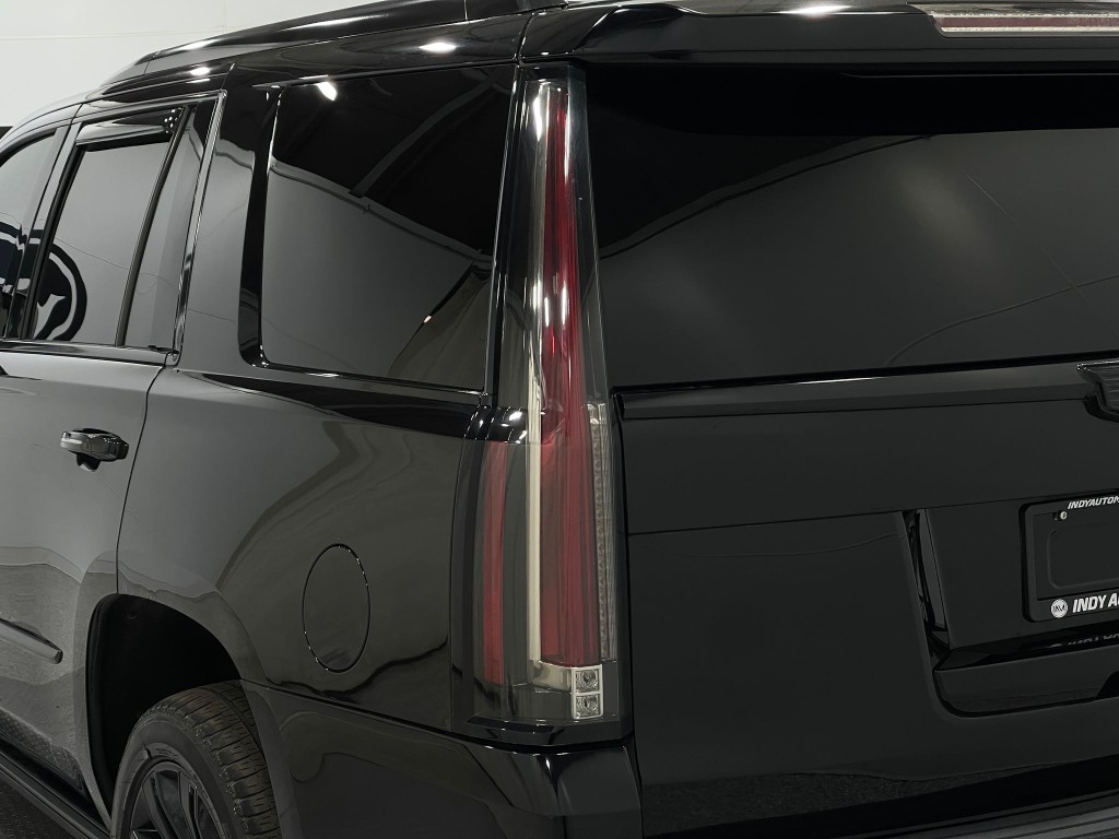 2015 Cadillac Escalade Image 38