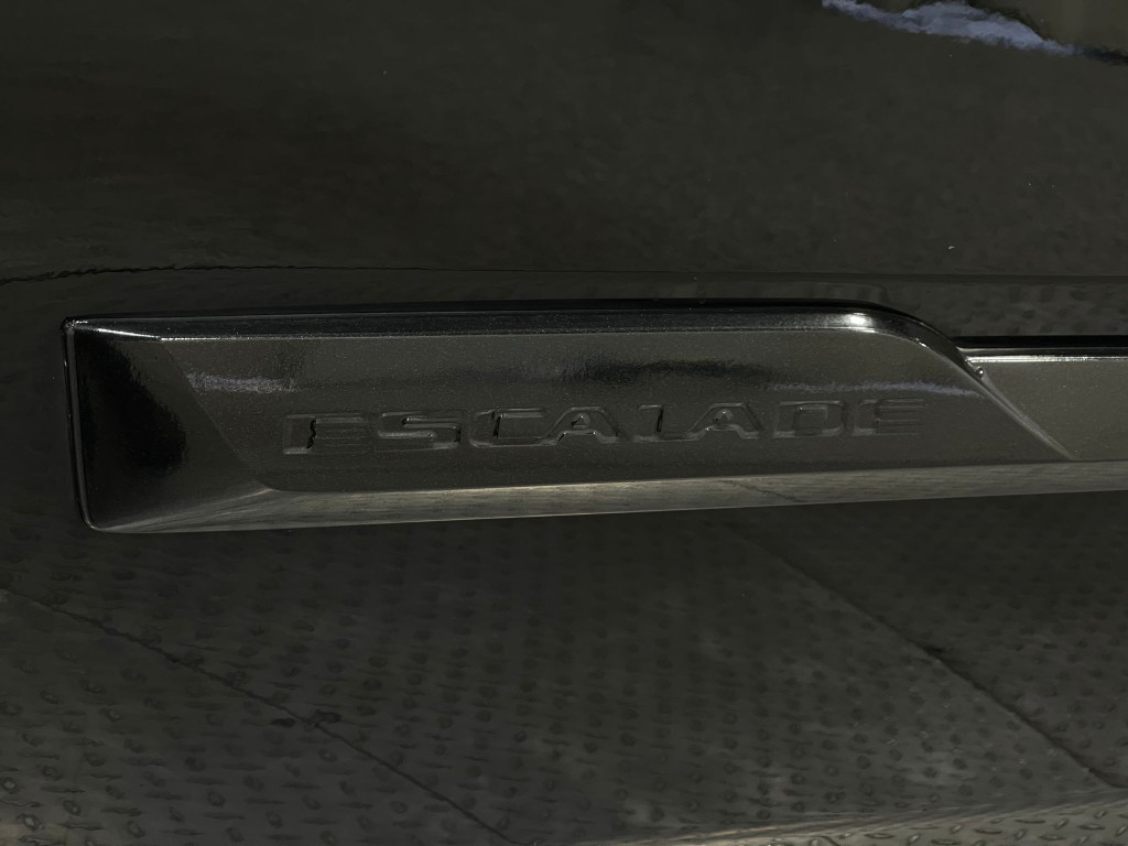 2015 Cadillac Escalade Image 43