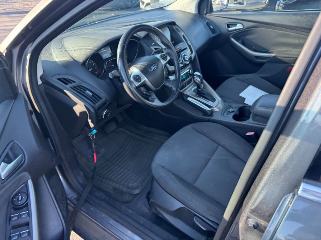 2012 Ford Focus Image 3