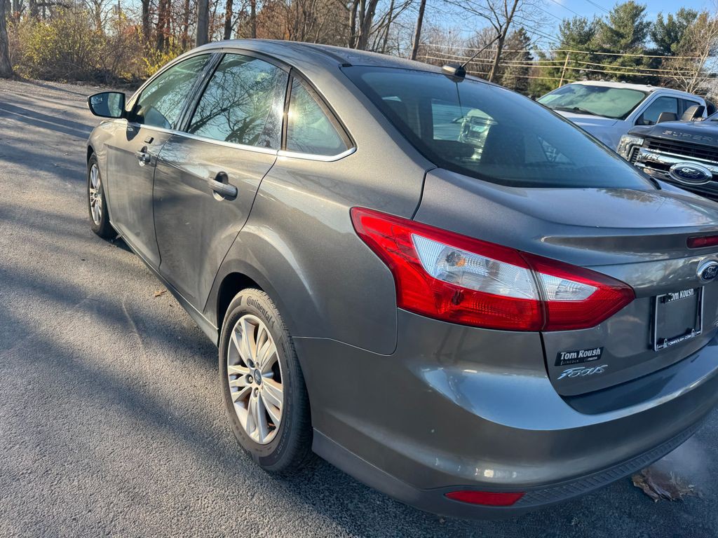 2012 Ford Focus Image 8