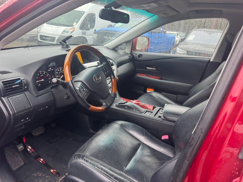 2010 Lexus RX Image 5