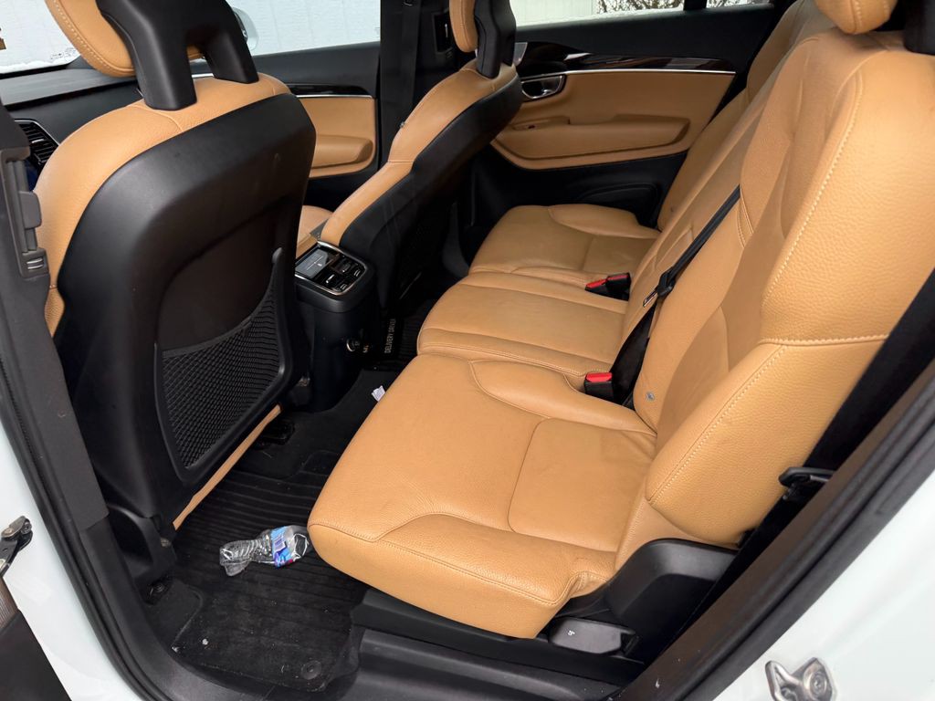 2018 Volvo XC90 Image 7