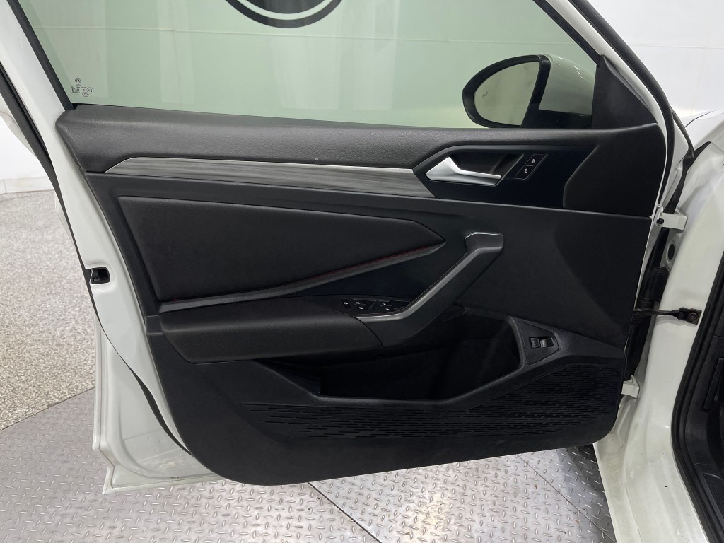 2019 Volkswagen Jetta Image 14