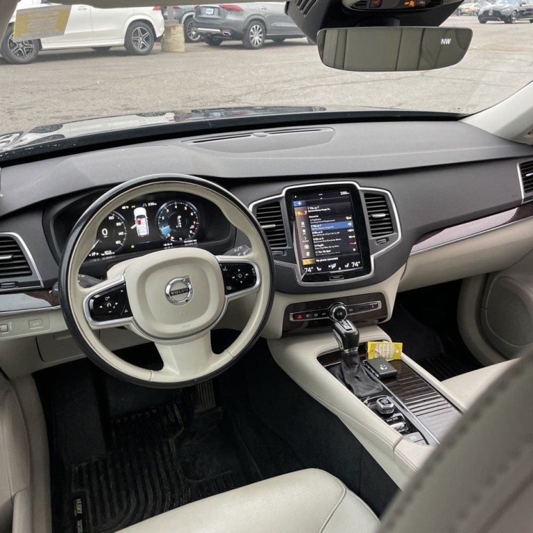 2019 Volvo XC90 Image 9