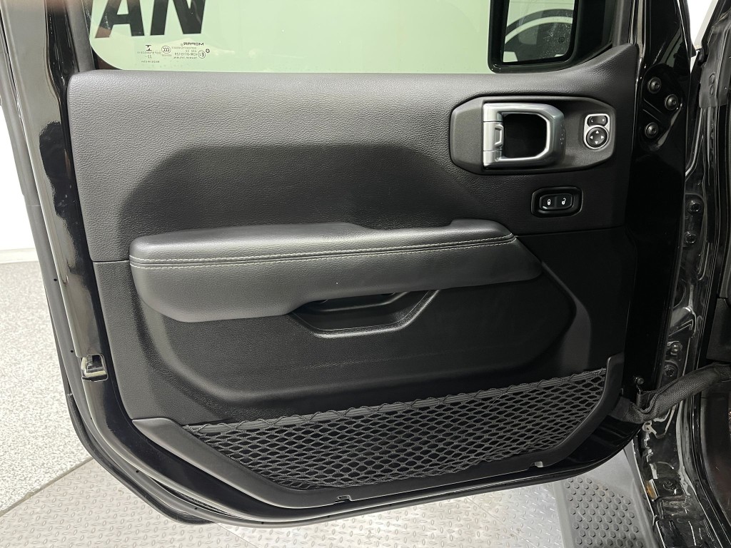 2023 Jeep Wrangler Image 14