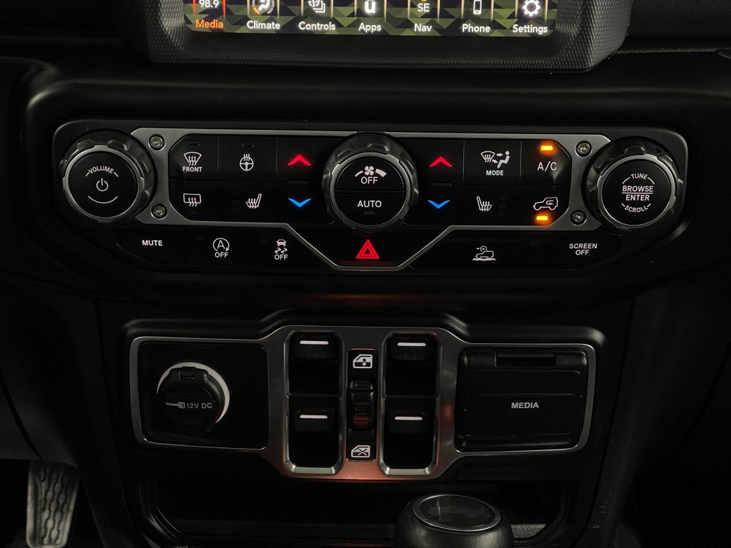 2023 Jeep Wrangler Image 23