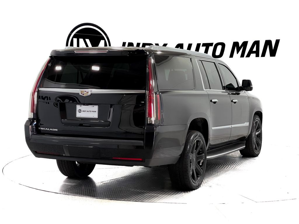 2018 Cadillac Escalade Image 4
