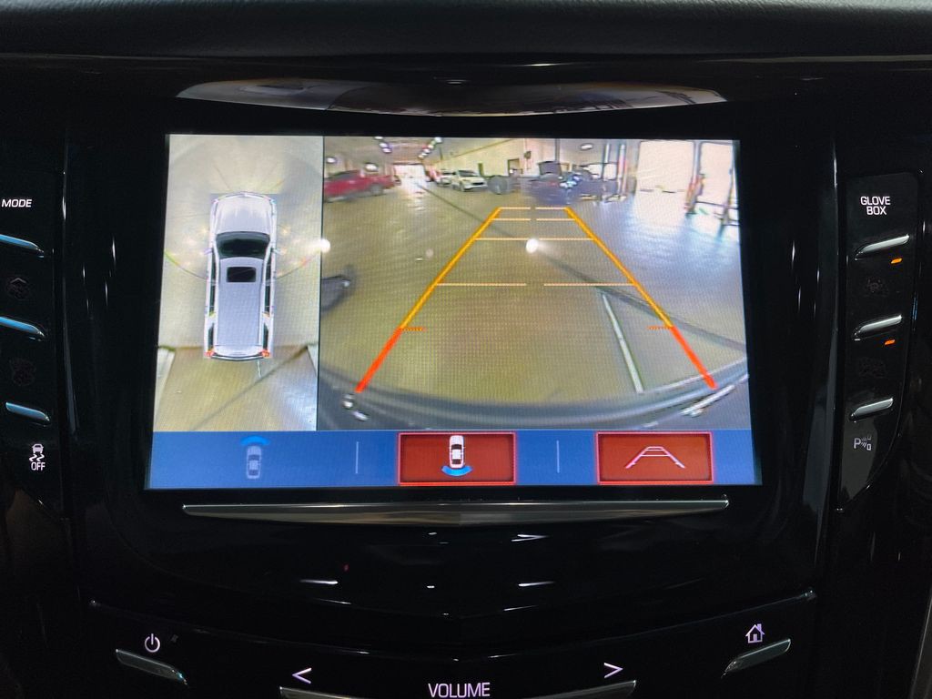 2018 Cadillac Escalade Image 11