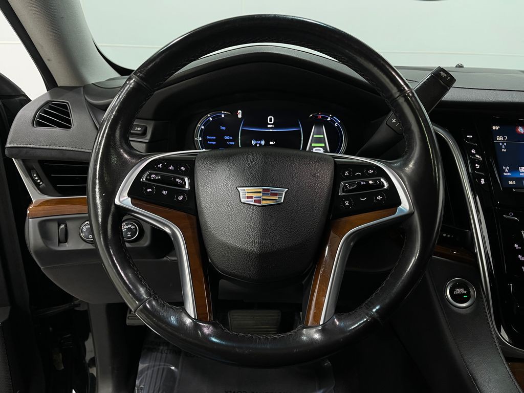 2018 Cadillac Escalade Image 23
