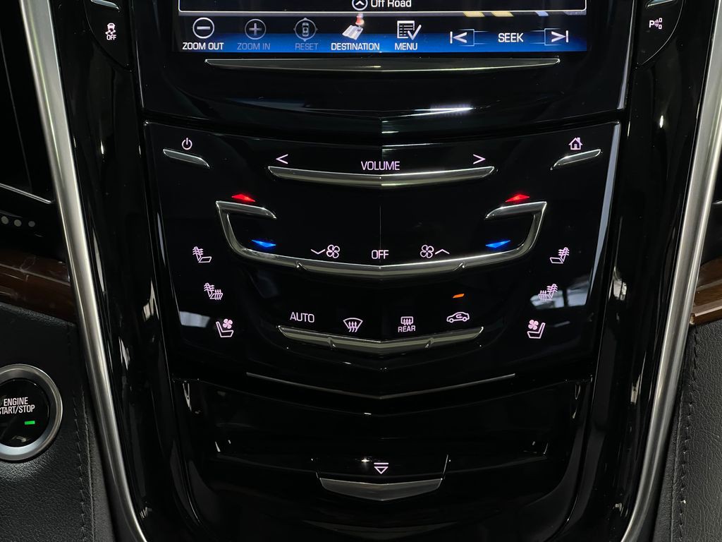 2018 Cadillac Escalade Image 26