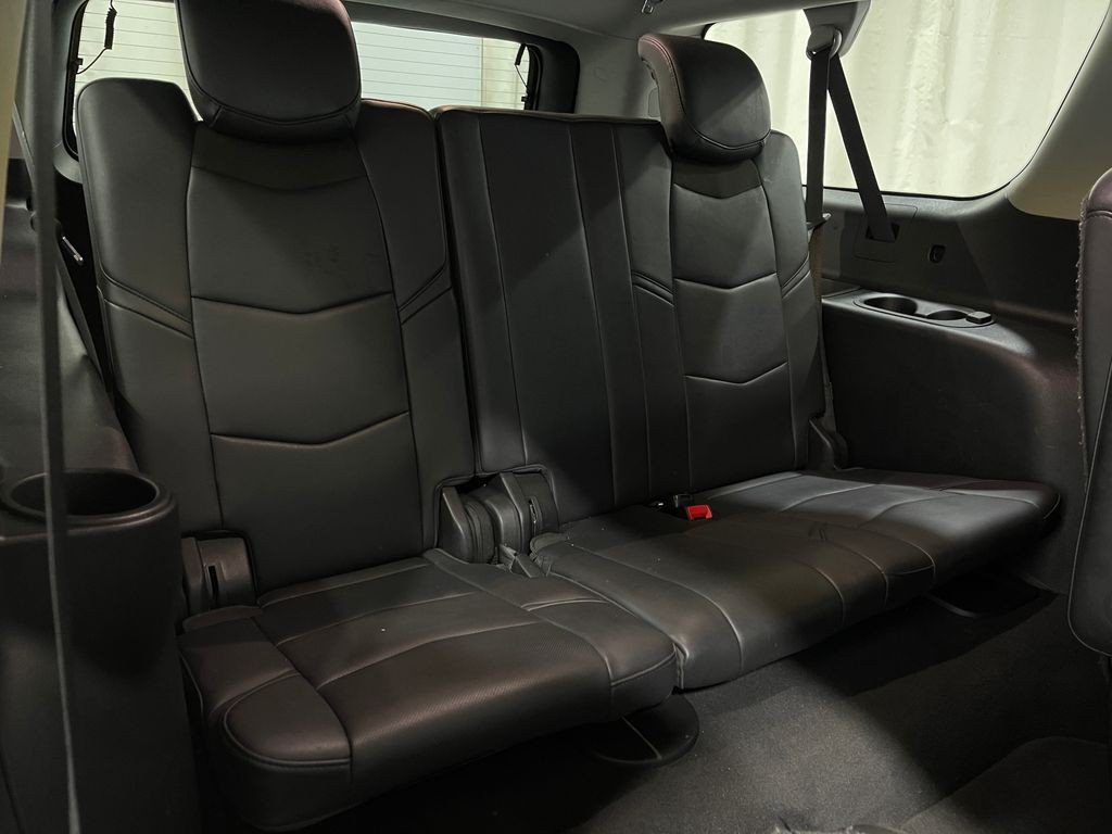 2018 Cadillac Escalade Image 33