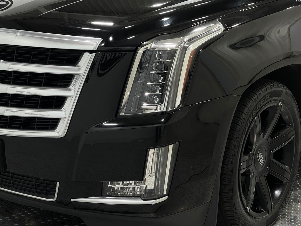 2018 Cadillac Escalade Image 36