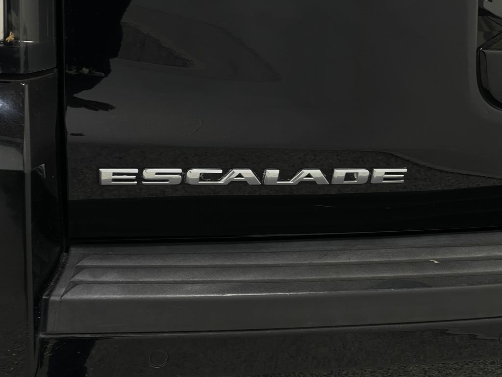 2018 Cadillac Escalade Image 40
