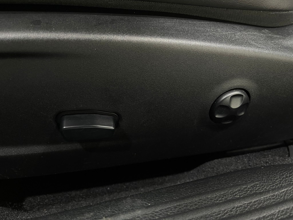 2020 Dodge Challenger Image 18