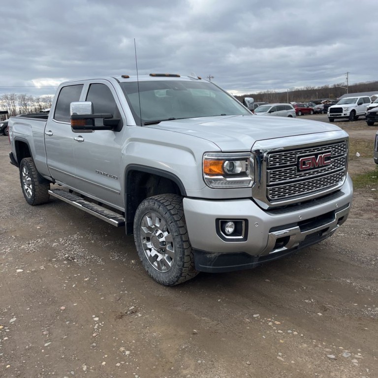 2018 GMC Sierra 2500 Image 1
