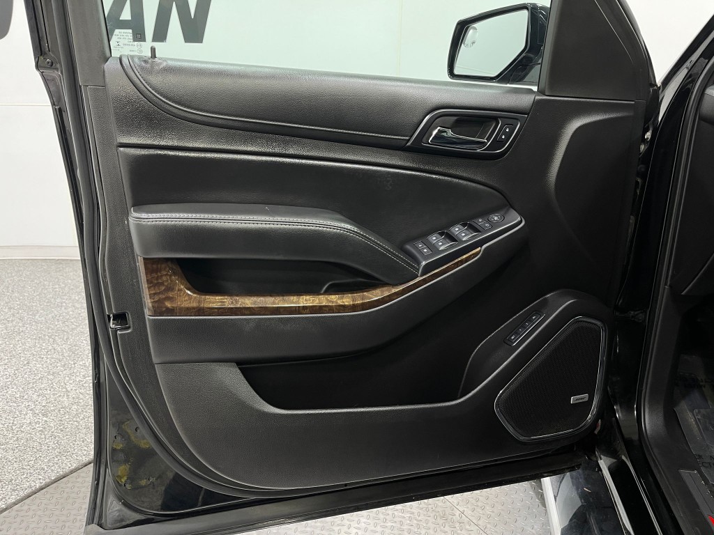 2016 Chevrolet Tahoe Image 16