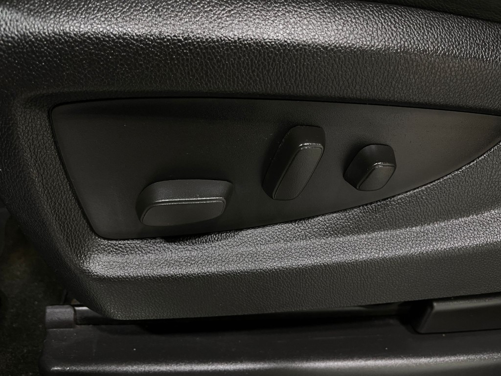 2016 Chevrolet Tahoe Image 19