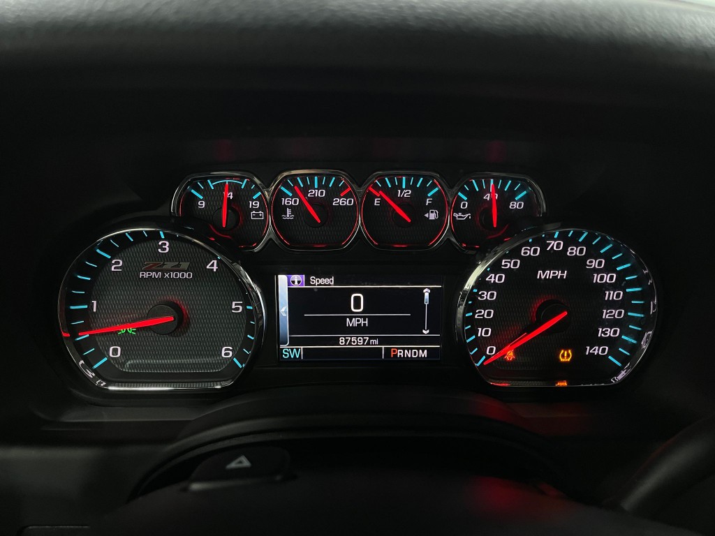 2016 Chevrolet Tahoe Image 25