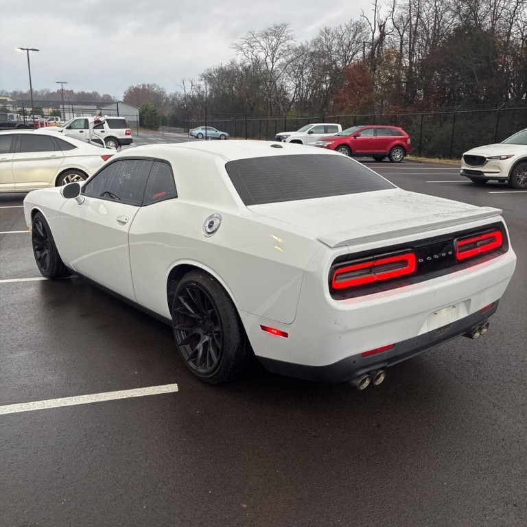 2016 Dodge Challenger Image 6