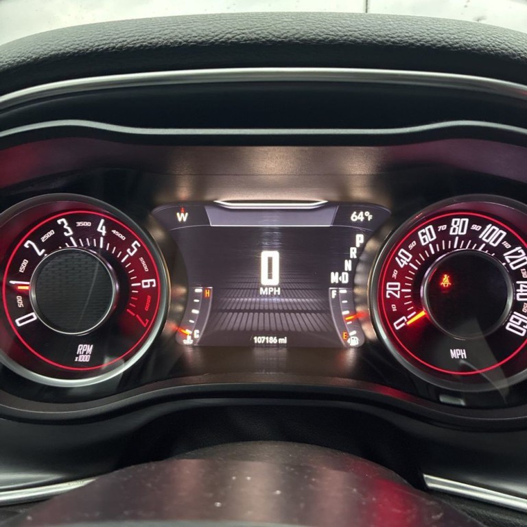 2016 Dodge Challenger Image 10