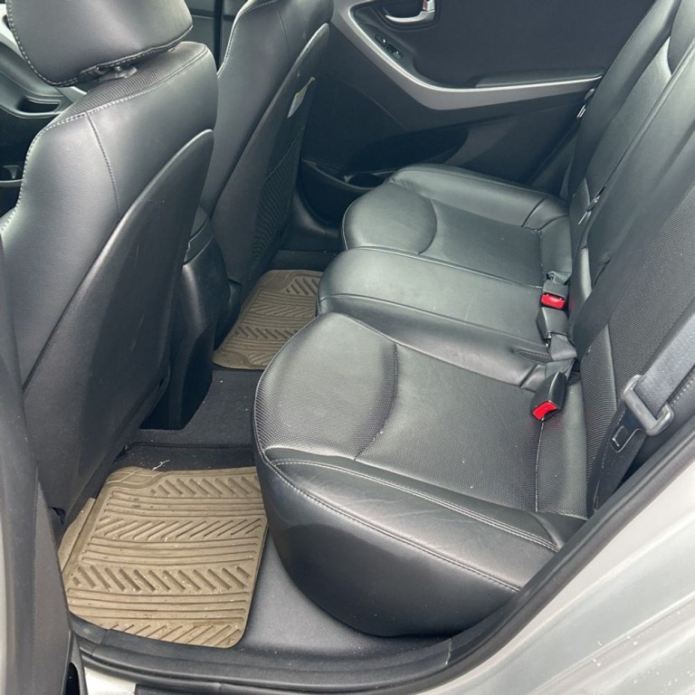 2016 Hyundai Elantra Image 14