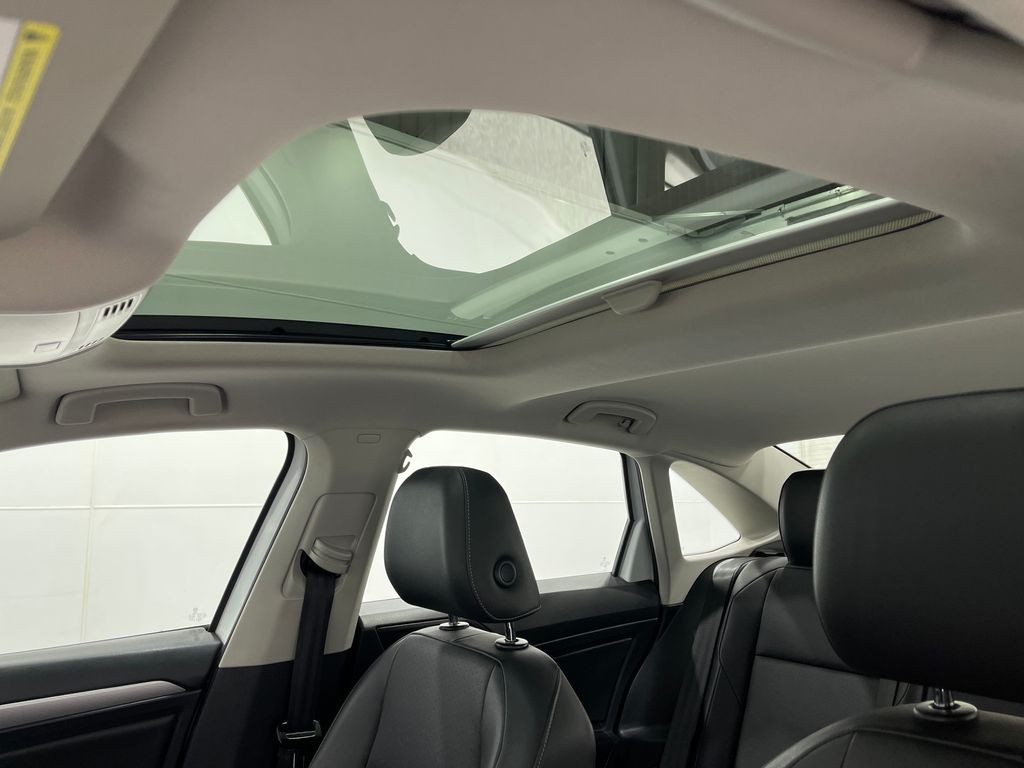 2019 Volkswagen Jetta Image 11