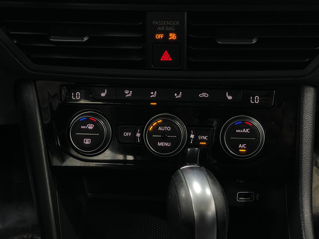 2019 Volkswagen Jetta Image 24