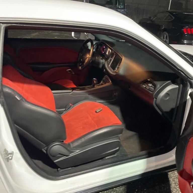 2019 Dodge Challenger Image 6