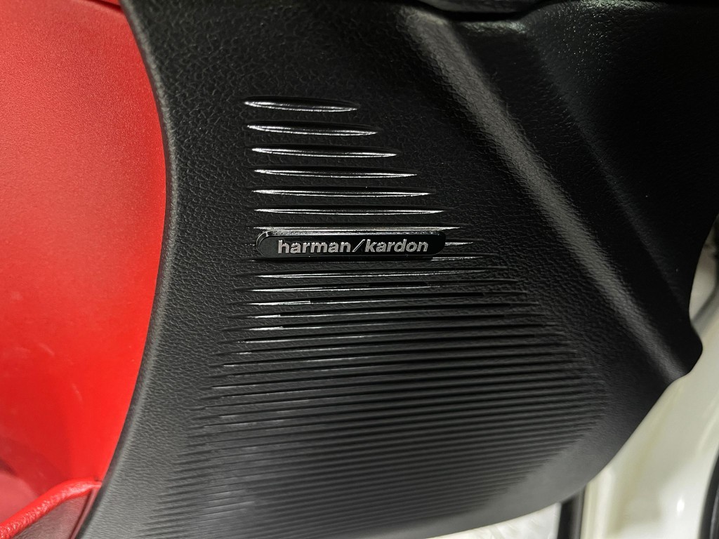 2019 Dodge Challenger Image 15