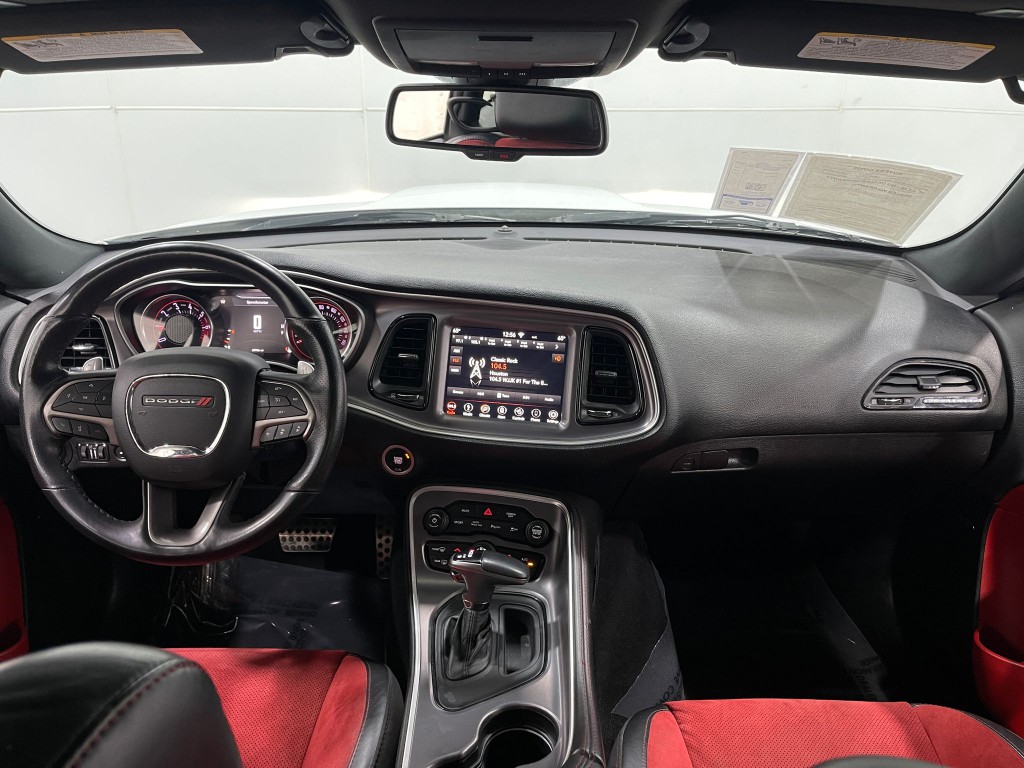 2019 Dodge Challenger Image 18