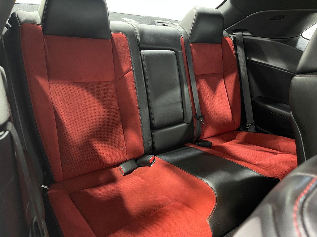 2019 Dodge Challenger Image 30