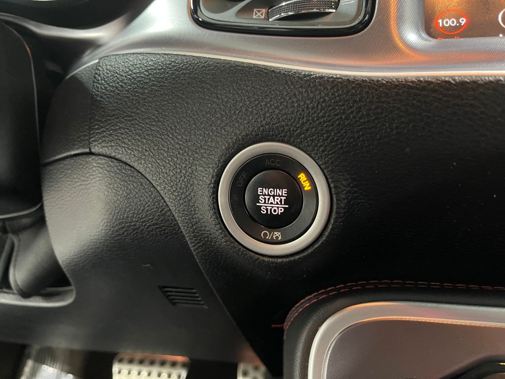 2019 Dodge Challenger Image 19