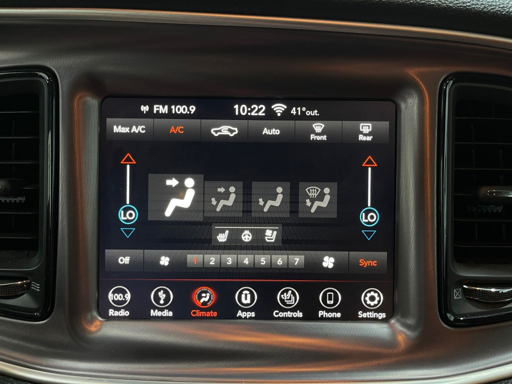 2019 Dodge Challenger Image 22