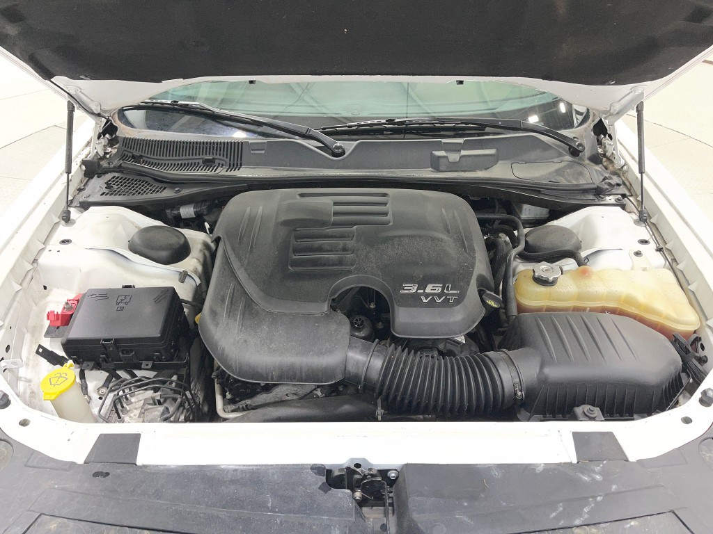 2019 Dodge Challenger Image 24