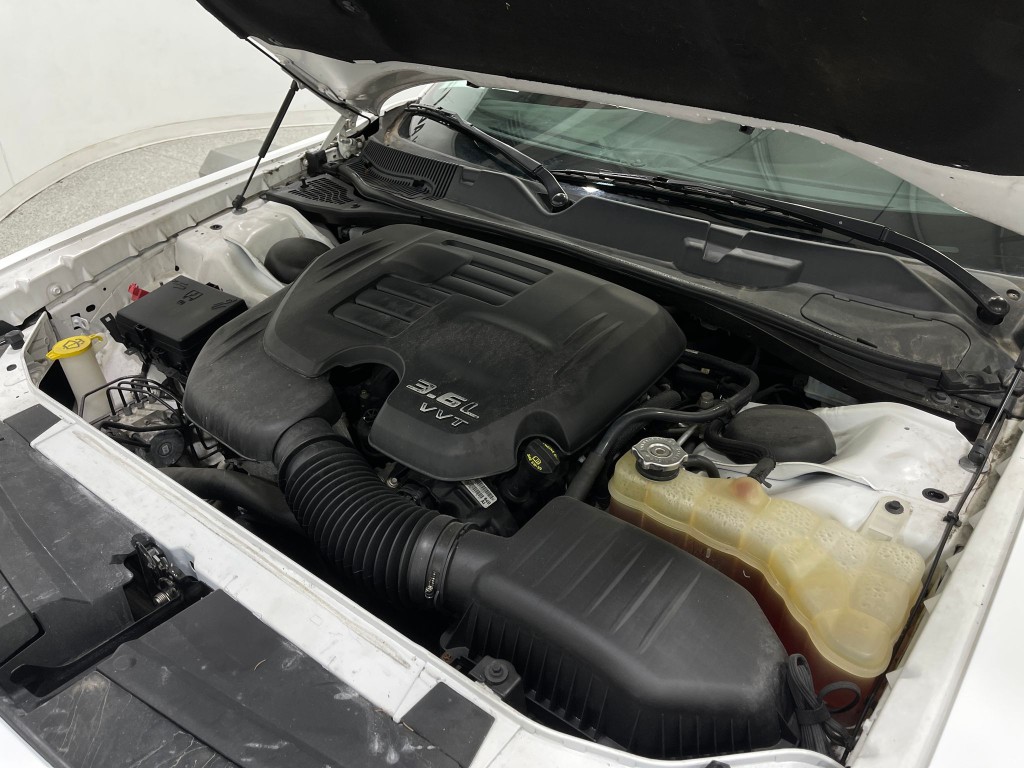 2019 Dodge Challenger Image 25
